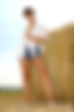 apd/Samantha/2010-01-14 - Samantha - Little Blue Jeans/028.jpeg